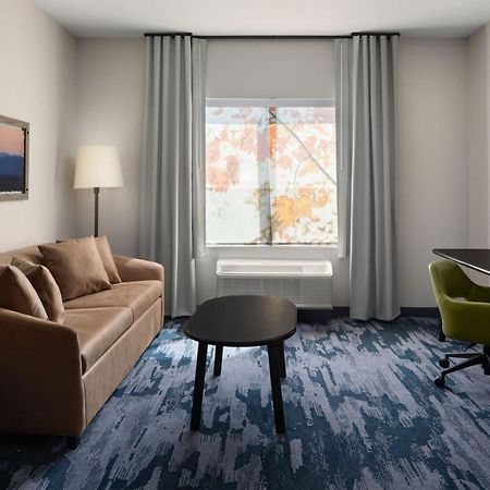 Fairfield By Marriott Inn & Suites Whitsett Greensboro East מראה חיצוני תמונה