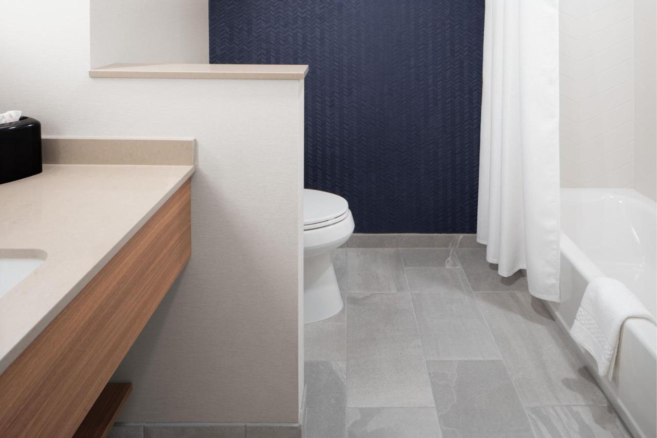 Fairfield By Marriott Inn & Suites Whitsett Greensboro East מראה חיצוני תמונה